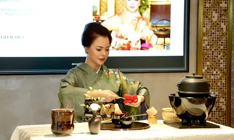 Miyabi Private Chakai: đưa vẻ đẹp Trà đạo và Kimono đến gần hơn với người Việt yêu trà
