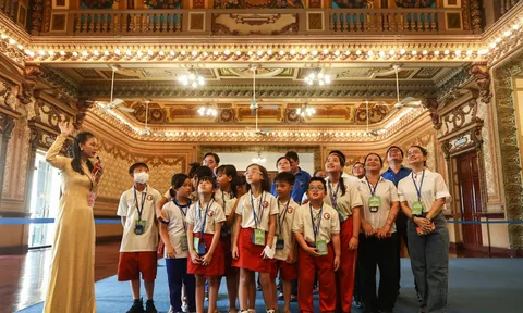 Mở tour tham quan trụ sở HĐND, UBND TP.HCM hai ngày 30/9 và 1/10