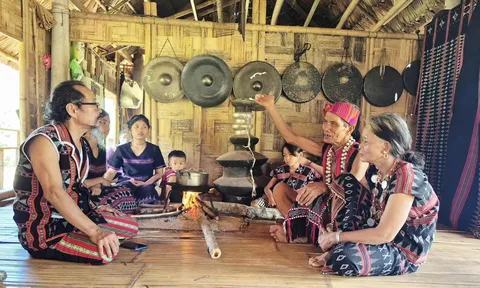 Giữ nét đẹp văn hóa Người Pa Kô ở đại ngàn Trường Sơn