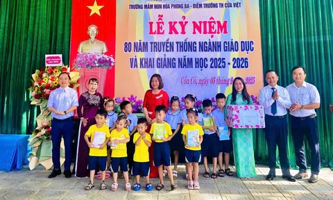 Tỉnh Quảng Trị: Học sinh đặc khu Cồn Cỏ hân hoan bước vào năm học mới