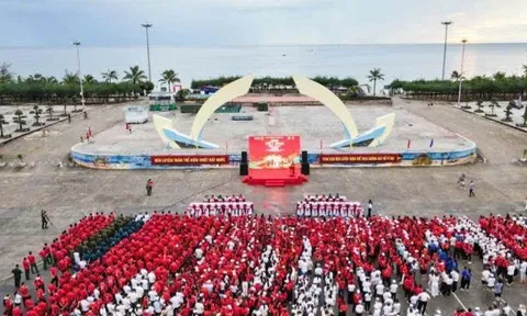 Hơn 1,7 triệu người đi bộ ‘Cùng Việt Nam tiến bước’