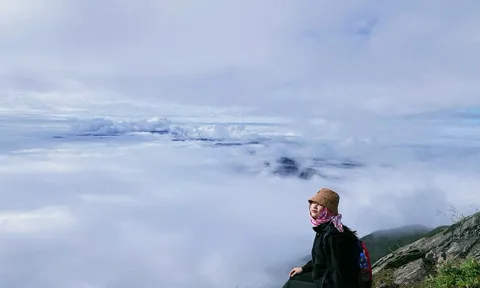 30 tiếng trekking chinh phục đỉnh Tà Chì Nhù - nóc nhà Yên Bái