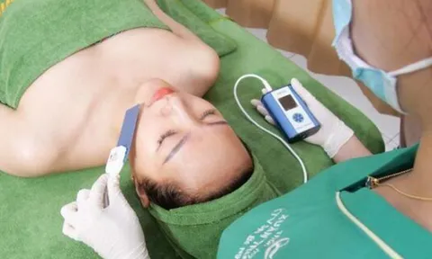 Du lịch hè tự tin với làn da hết rạn nhờ phương pháp lạnh Mirari Cold Plasma