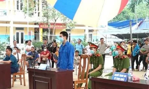 Hà Giang: Nam thanh niên dùng gậy gỗ đâm bố thủng ruột