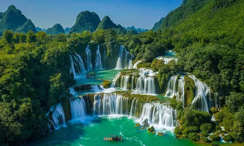Cao Bằng: Tuyệt tác của thiên nhiên, non nước hùng vĩ mà thơ mộng