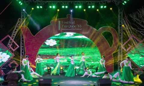 Bế mạc Liên hoan Trà Quốc tế - Huế 2025: Dư vị trà trong không gian di sản Cố đô