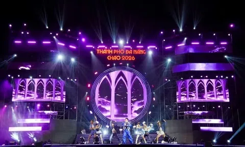 Đà Nẵng rực rỡ đón năm mới 2026: Khi những đại lộ ánh sáng đánh thức khát vọng du lịch đầu năm