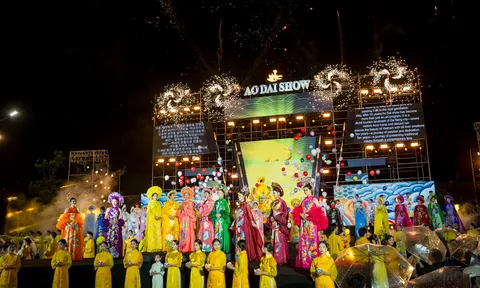 10 năm AO DAI SHOW: Khi tà áo dài trở thành “ngôn ngữ” kết nối văn hóa và du lịch Đà Nẵng