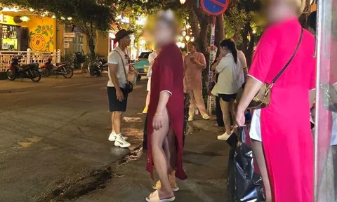 Khi du khách "mặc sai" áo dài: Bài học về ứng xử văn hóa tại điểm đến