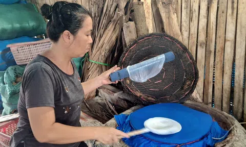 Nét đẹp làng nghề: Bánh tráng Phú Hòa Đông - giữ lửa nghề xưa