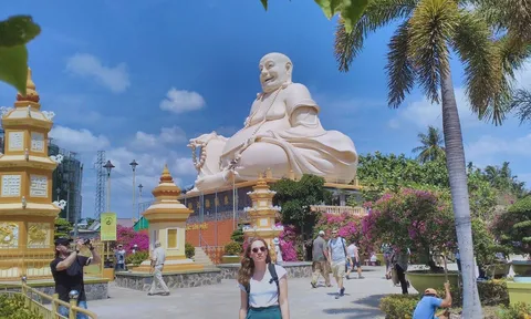 Vãn cảnh những ngôi chùa đẹp nhất Tiền Giang