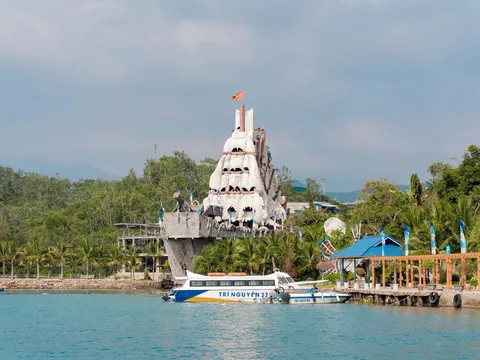Hành Trình Khám Phá Soi Beach – Thủy Cung Trí Nguyên