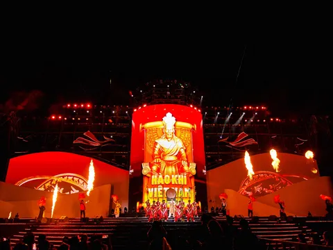 La Tiên Show – The Cội: Hành trình nghệ thuật đánh thức “nguồn cội” tại phố biển Nha Trang