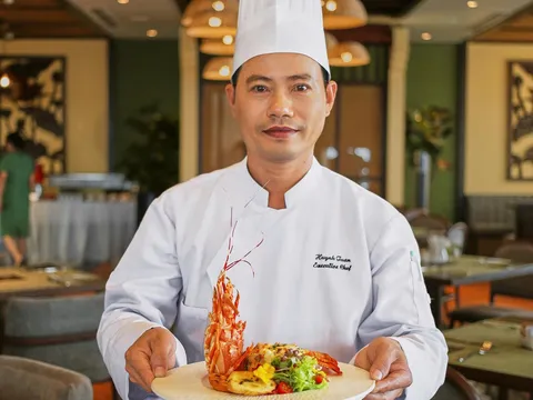 Tôm hùm đút lò – Trải nghiệm ẩm thực đỉnh cao níu chân du khách khi đến với phố biển Nha Trang