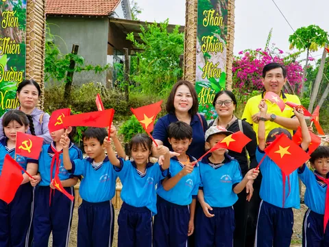 Gia Lai: Cán bộ ‘xắn tay áo’ cùng người dân làm du lịch cộng đồng Canh Tiến