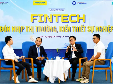 Giảng đường đón nhịp tài chính số