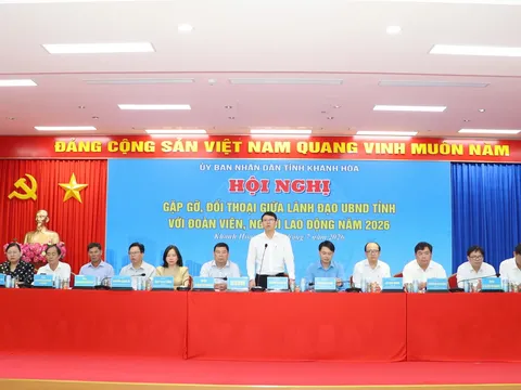 Lãnh đạo UBND tỉnh Khánh Hòa đối thoại với đoàn viên, người lao động: Lắng nghe để tháo gỡ, đồng hành vì an sinh