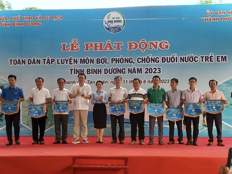 Bình Dương phát động toàn dân tập luyện môn bơi, phòng, chống đuối nước trẻ em năm 2023