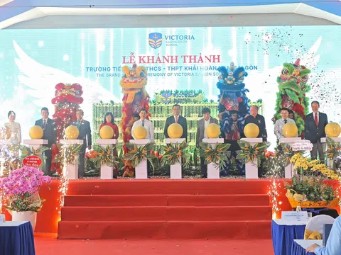 Hơn 1.000 người tham dự khánh thành trường quốc tế Victoria School