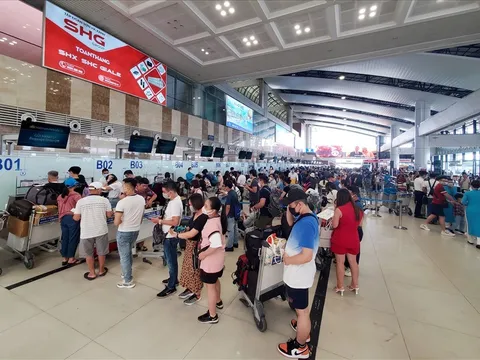 Sân bay Nội Bài lọt top 11/20 thế giới về xếp hàng