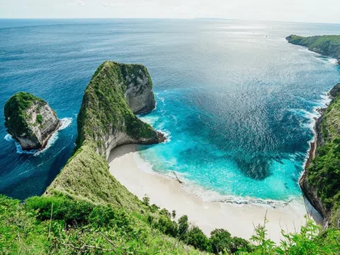 Đảo Bali (Indonesia) sử dụng thuế du lịch để quản lý rác thải và bảo tồn văn hóa