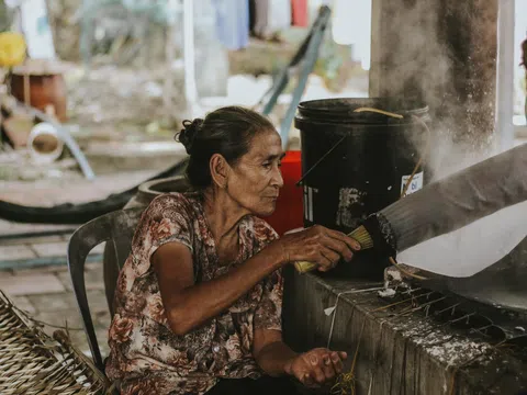 Bánh tráng Thuận Hưng: Trăm năm nguyên vị hồn quê