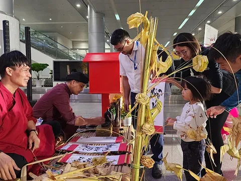 TP.HCM thu hút hơn 1,6 triệu lượt khách đến vui chơi, giải trí trong dịp Tết Dương lịch 2024