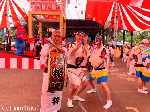 Hàng nghìn người nô nức trẩy hội xuân tại Lễ hội Việt - Nhật lần thứ 9