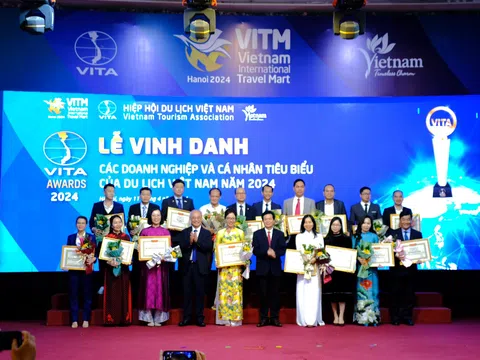 Lễ vinh danh các doanh nghiệp và cá nhân tiêu biểu của du lịch Việt Nam năm 2024