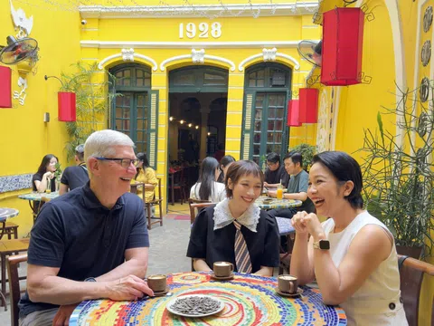 Tim Cook, CEO Apple: "Tôi rất yêu cà phê trứng Việt Nam"