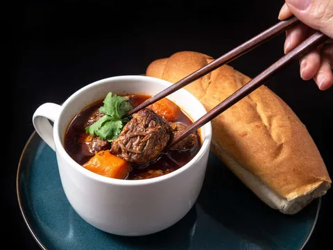 Bò kho, bún bò Huế và cơm tấm thịt nướng vào danh sách "Top 100 bữa sáng ngon nhất thế giới"
