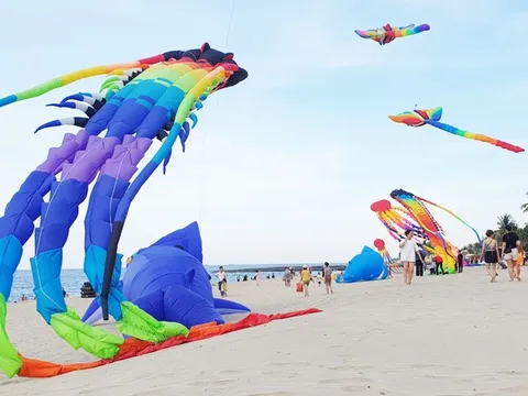 Khai mạc Festival biển “Hội An - Cảm xúc mùa hè 2024”: Nhiều hoạt động hấp dẫn
