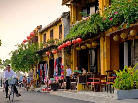 Tận hưởng cuộc sống bình yên, chậm rãi ở thị trấn đẹp nhất Việt Nam