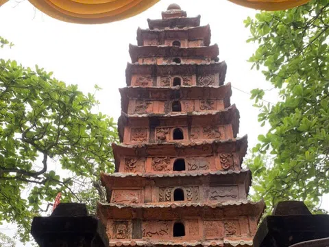 Ngắm tháp đất nung - "bảo vật quốc gia" hơn 350 năm tuổi ở Hưng Yên