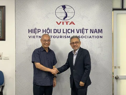 Lãnh đạo Hiệp hội Du lịch Việt Nam làm việc với Đại sứ El Salvador