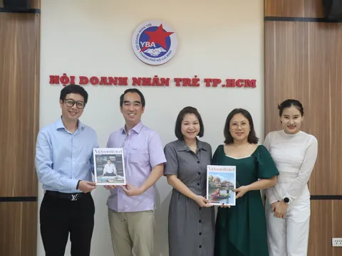 Bàn luận hợp tác chiến lược giữa Tạp chí Vietnam Travel và Hội Doanh nhân Trẻ TP.HCM