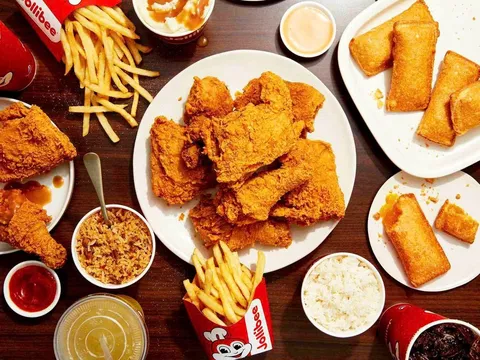 Hành trình giòn tan của gà rán chinh phục thế giới
