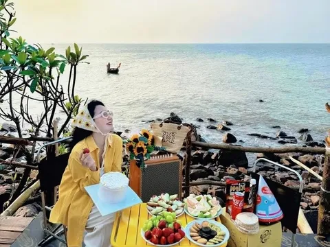 Bãi Lữ – “Đà Lạt trên biển” cách Hà Nội 4 giờ lái xe