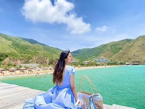 Review du lịch: Con dao hai lưỡi của thời đại số