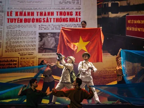 "Tự nguyện" – Hơi thở nghệ thuật trong ngày hội tri ân báo chí cách mạng