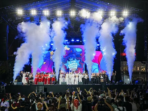 Lễ hội K-pop Lovers Festival 2025: Thu hút đông giới trẻ yêu nhạc
