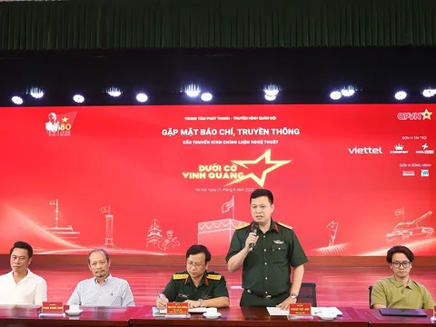 "Dưới cờ vinh quang" – Trường ca nghệ thuật tôn vinh Bộ đội Cụ Hồ, kết nối ba miền đất nước tôn vinh hình tượng Bộ đội Cụ Hồ, kết nối ba miền