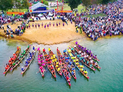 Huế 2025: Bứt phá từ di sản, khẳng định bản lĩnh điểm đến quốc gia