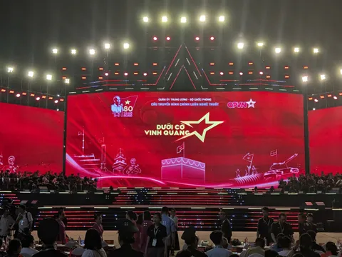 Dưới cờ vinh quang: Hòa nhịp ba miền – Dấu ấn lịch sử trước giờ G
