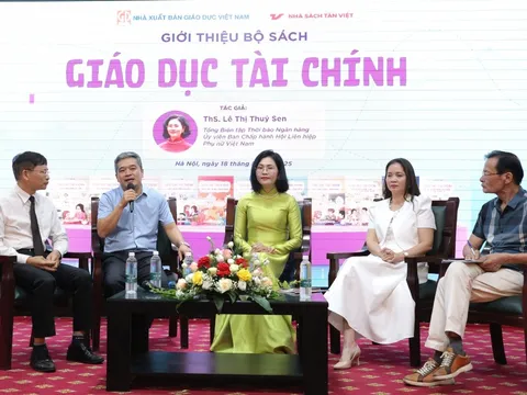 Ra mắt bộ sách Giáo dục tài chính cho học sinh lớp 1 - lớp 12