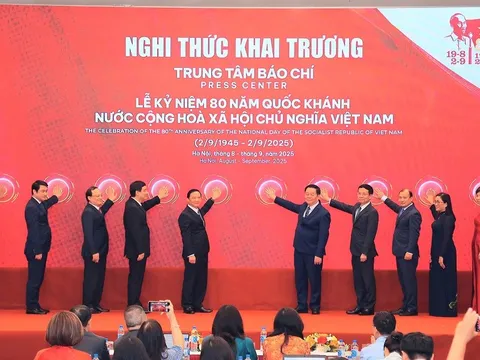 Khai trương Trung tâm Báo chí phục vụ hơn 1.500 phóng viên, biên tập viên tác nghiệp Lễ kỷ niệm 80 năm Quốc khánh