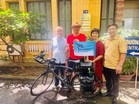 Phó chủ tịch thường trực Hiệp hội Du lịch Nha Trang - Khánh Hoà hoàn thành hành trình đạp xe 927km từ Huế đến Trà Cổ