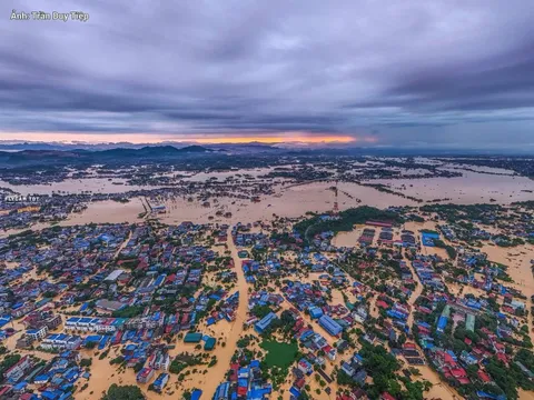 Thái Nguyên: Lời kêu cứu xé lòng của người dân trong đêm trắng giữa dòng nước lũ