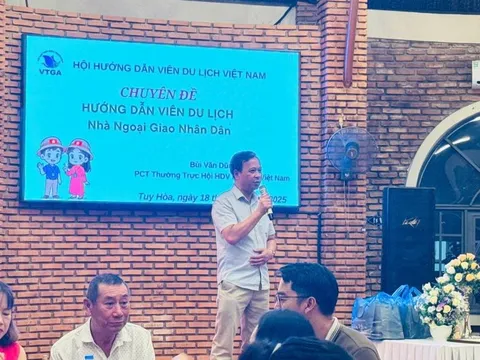 Hội Hướng dẫn viên Du lịch Việt Nam lan tỏa tinh thần “nhà ngoại giao nhân dân” trong nghề hướng dẫn