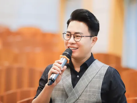 Người thầy của những hành trình: Trò chuyện với TS. Trịnh Lê Anh nhân ngày 20/11